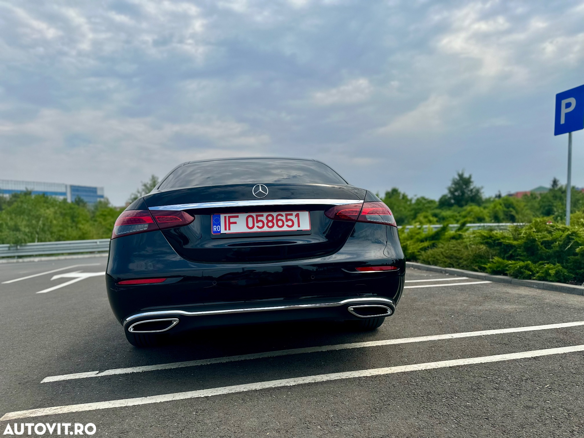 Mercedes-Benz E 220 d T 9G-TRONIC - 7