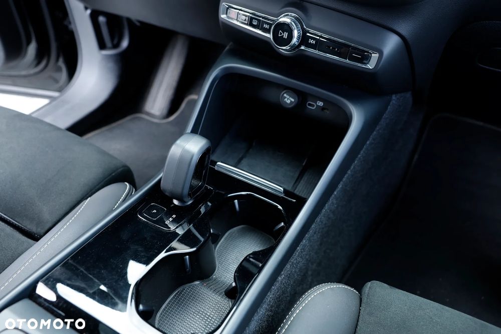 Volvo C40 Recharge Twin Motor Ultimate - 15