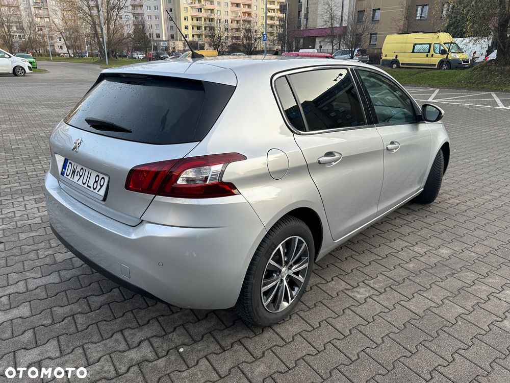 Peugeot 308 1.6 BlueHDi Allure S&S - 4