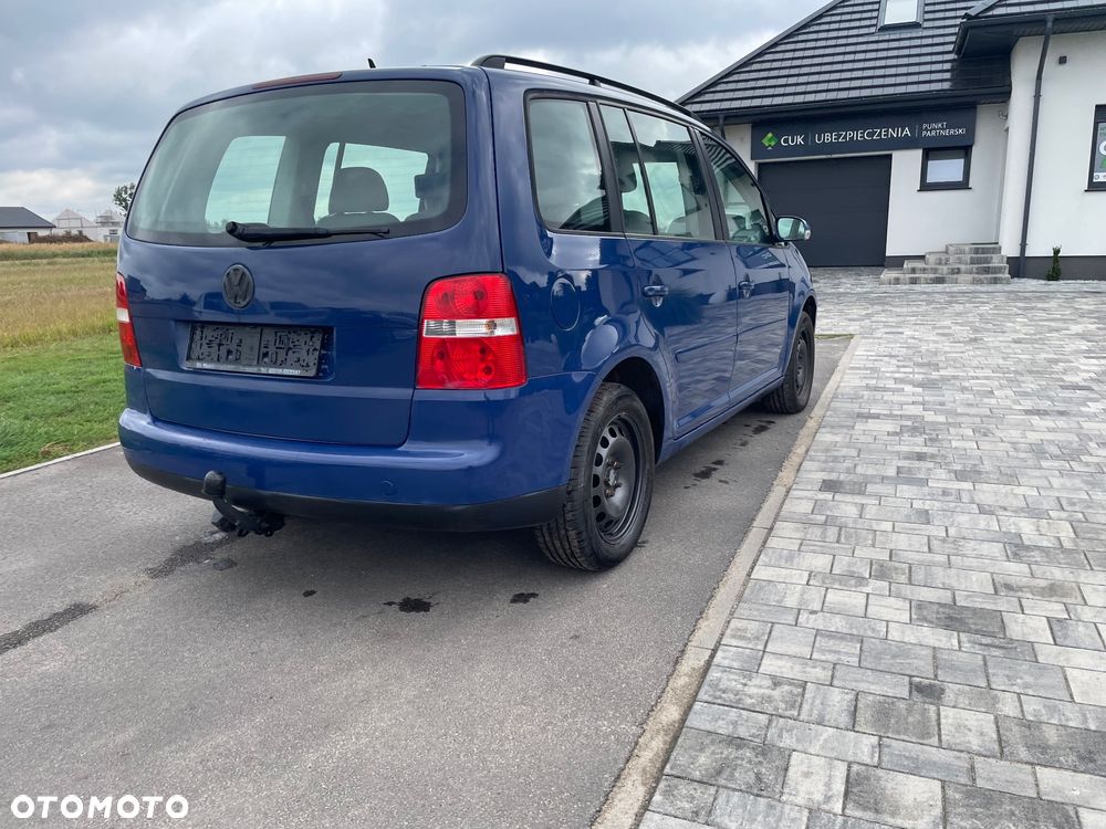 Volkswagen Touran 2.0 TDI DSG United - 6