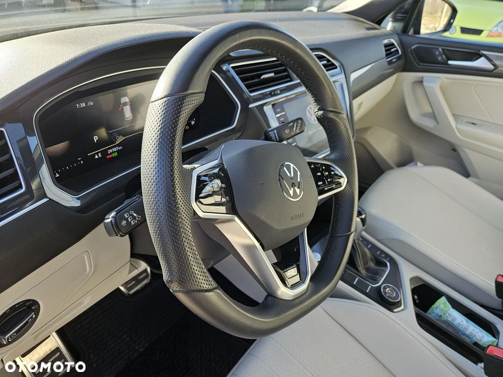 Volkswagen Tiguan - 9