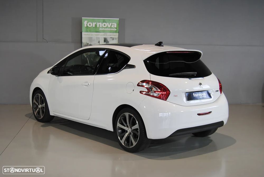 Peugeot 208 155 THP Allure - 8