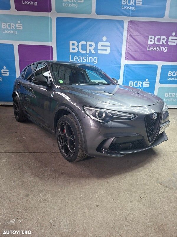Alfa Romeo Stelvio 2.9 V6 Turbo AWD AT8 Quadrifoglio - 3