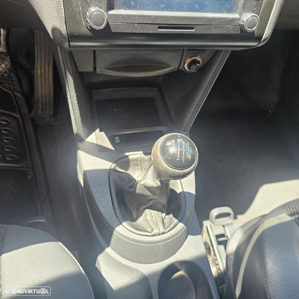 VW Caddy - 23