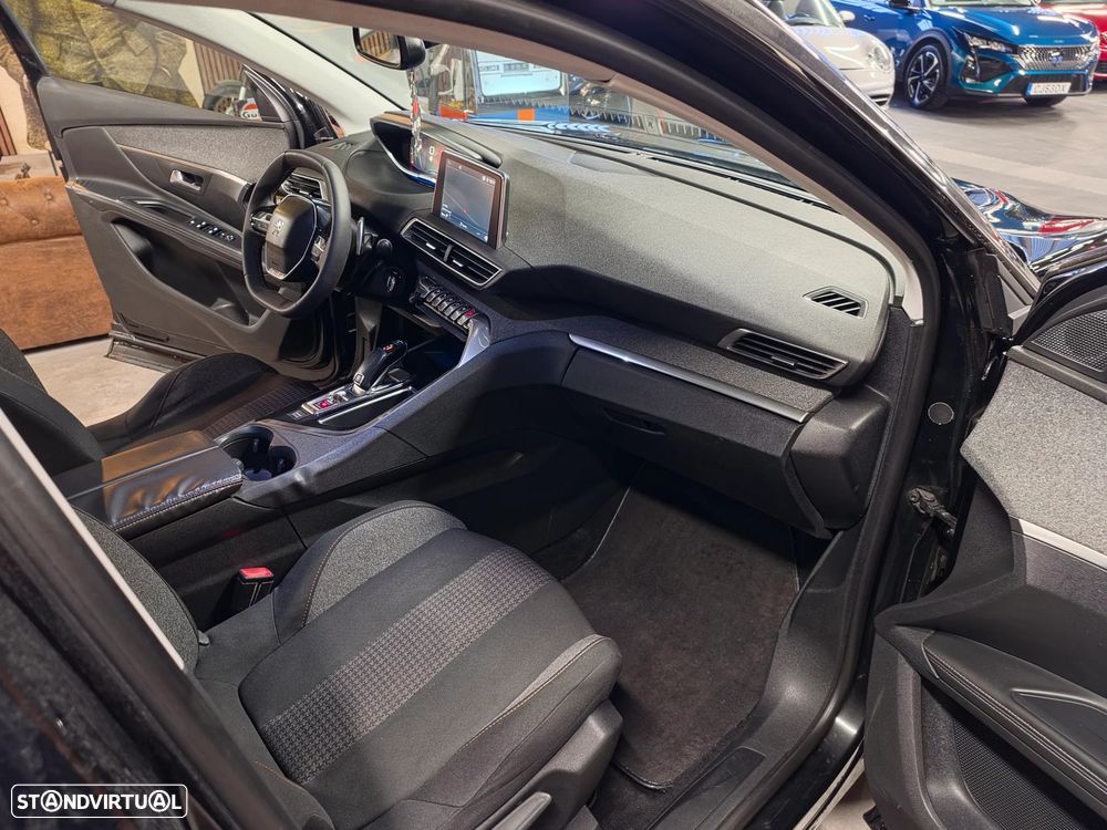 Peugeot 5008 2018 photo 5