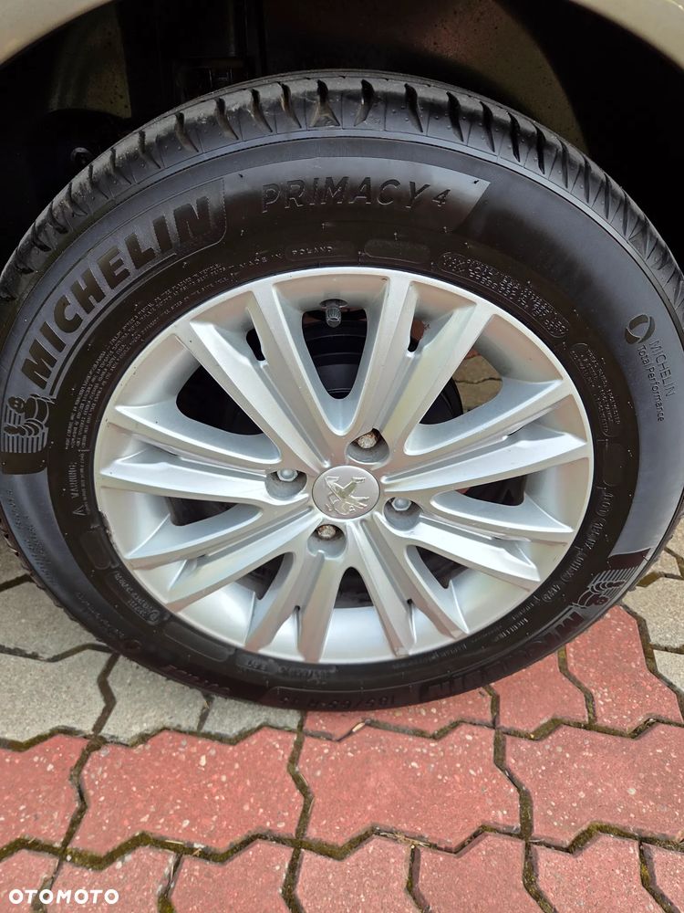 Peugeot 301 1.6 VTi Active EU6 - 20