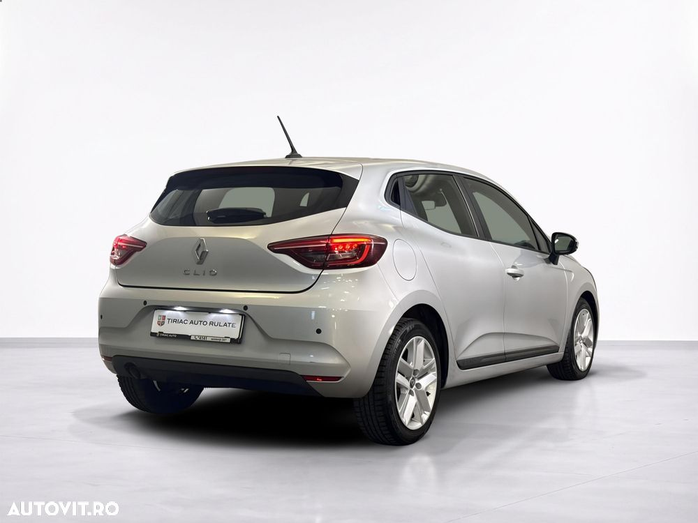 Renault Clio - 6