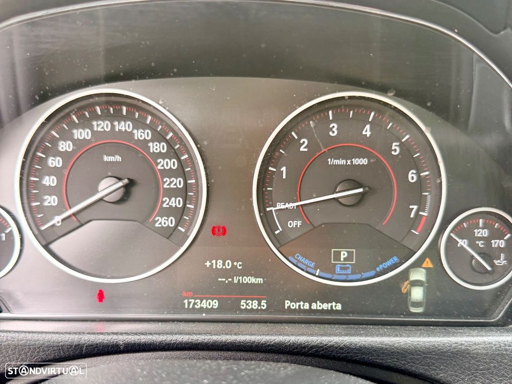 BMW 330 e iPerformance Pack M - 7