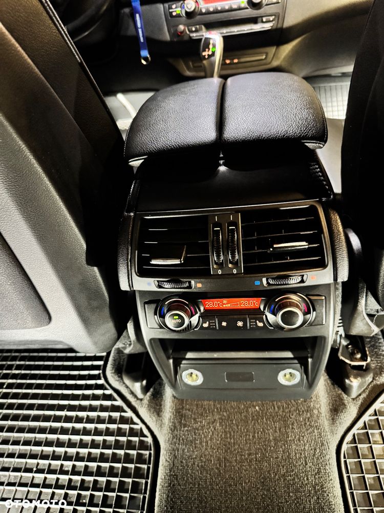 BMW X5 xDrive50i M Sport Edition - 25