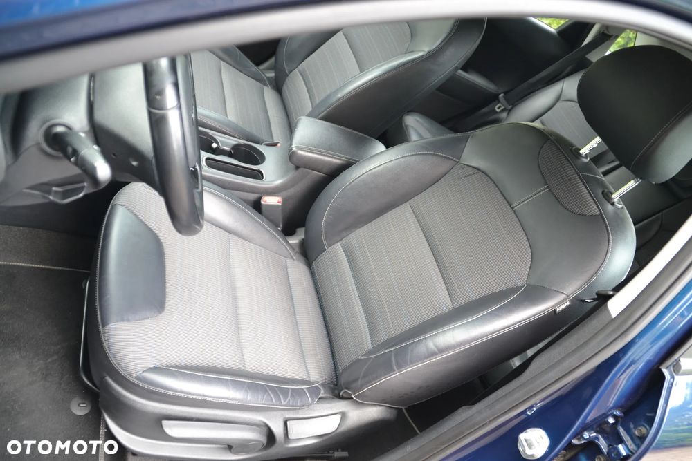 Kia Niro 1.6 GDI 2WD Vision - 22
