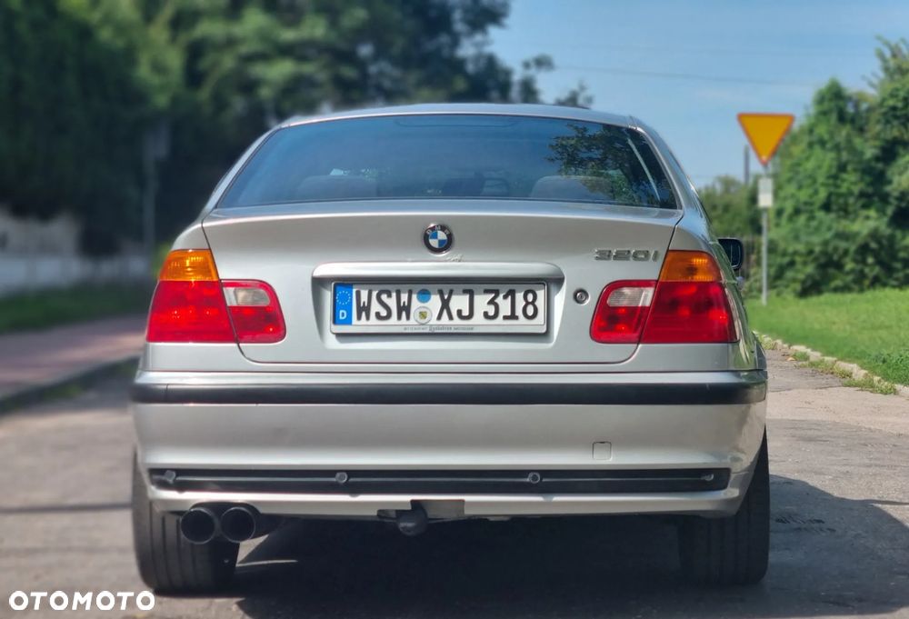BMW Seria 3 320i - 6