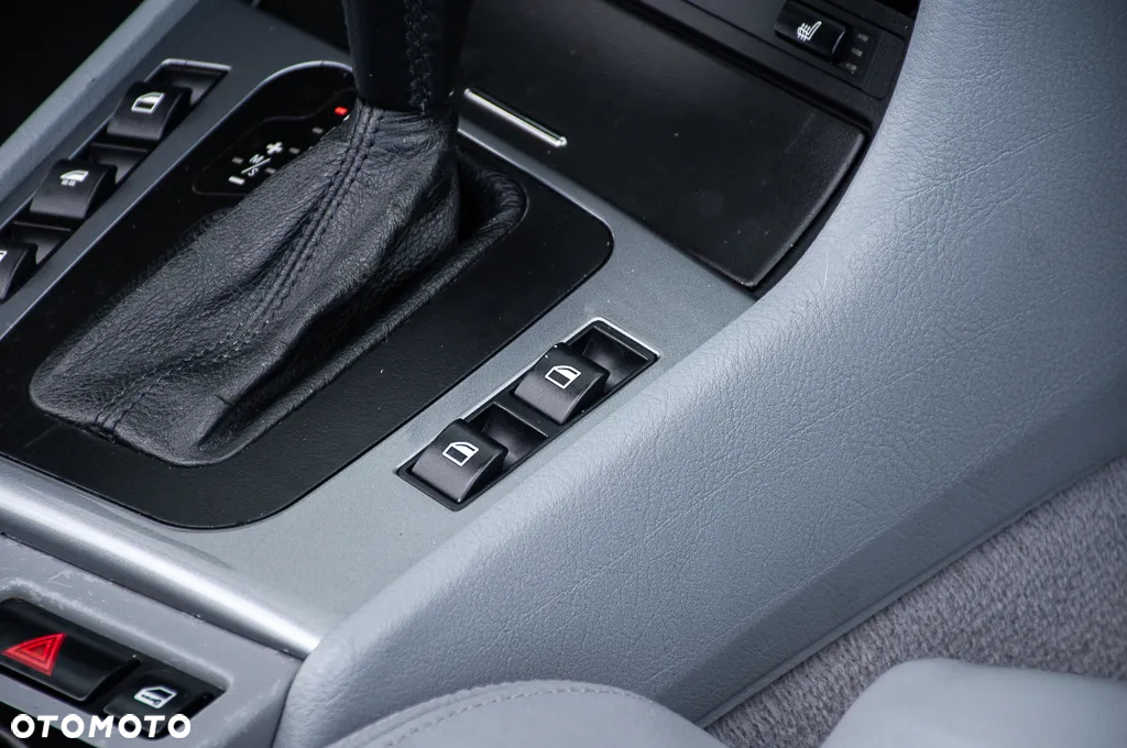 BMW Seria 3 320 Ci - 24
