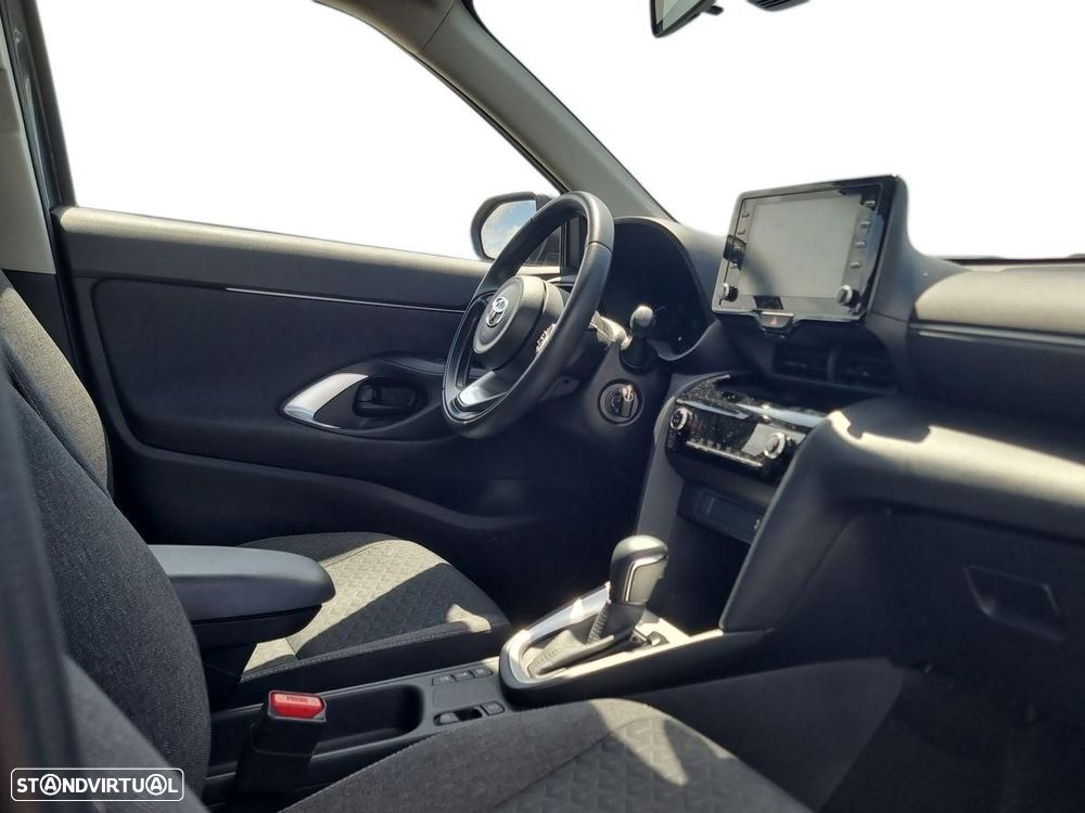 Toyota Yaris Cross - 8