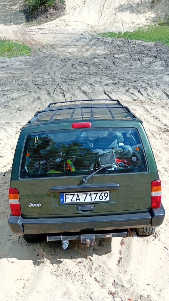 Jeep Cherokee - 6