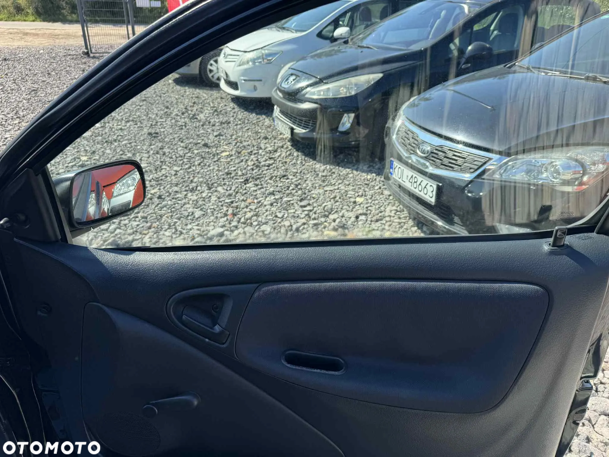 Toyota Yaris 1.3 Terra - 12