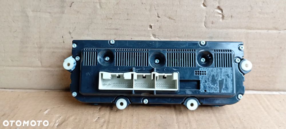 Panel nawiewu klimatyzacji klimy VW Passat B6 - 6