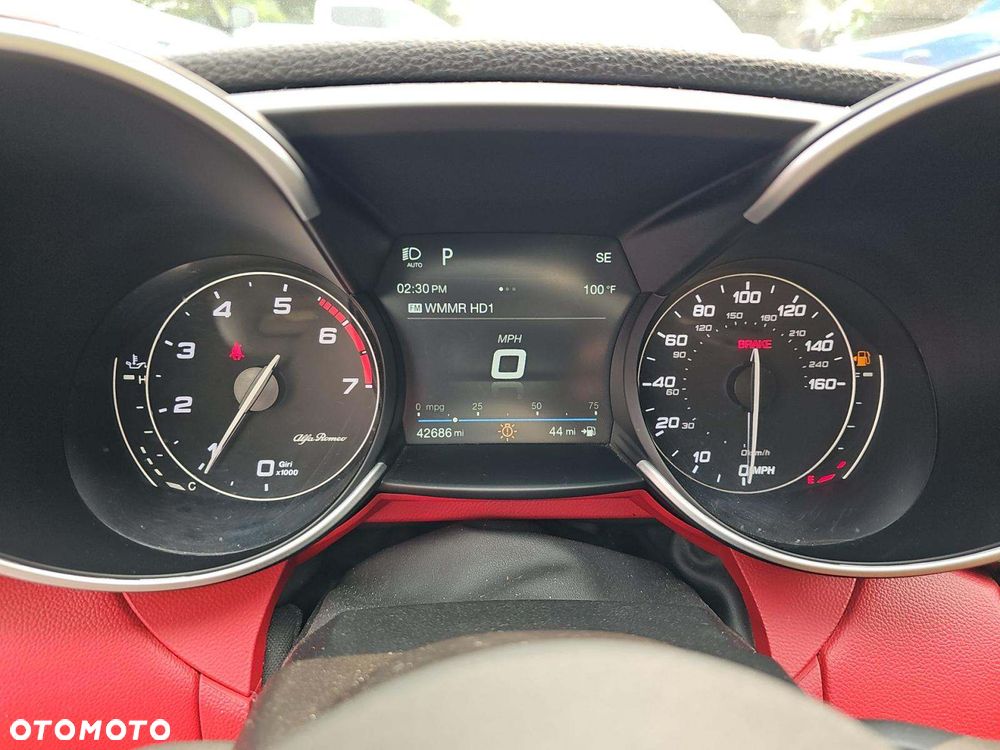 Alfa Romeo Giulia 2.0 Turbo TI Q4 - 6