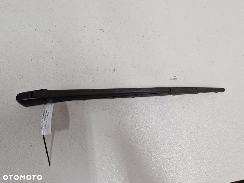 INFINITI EX30 RAMIĘ WYCIERACZKI TYŁ BAGAŻNIKA - 5