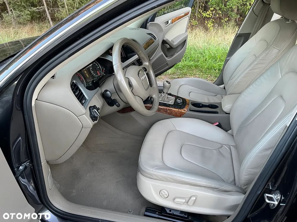 Audi A4 Avant 2.0 TDI DPF Ambition - 12