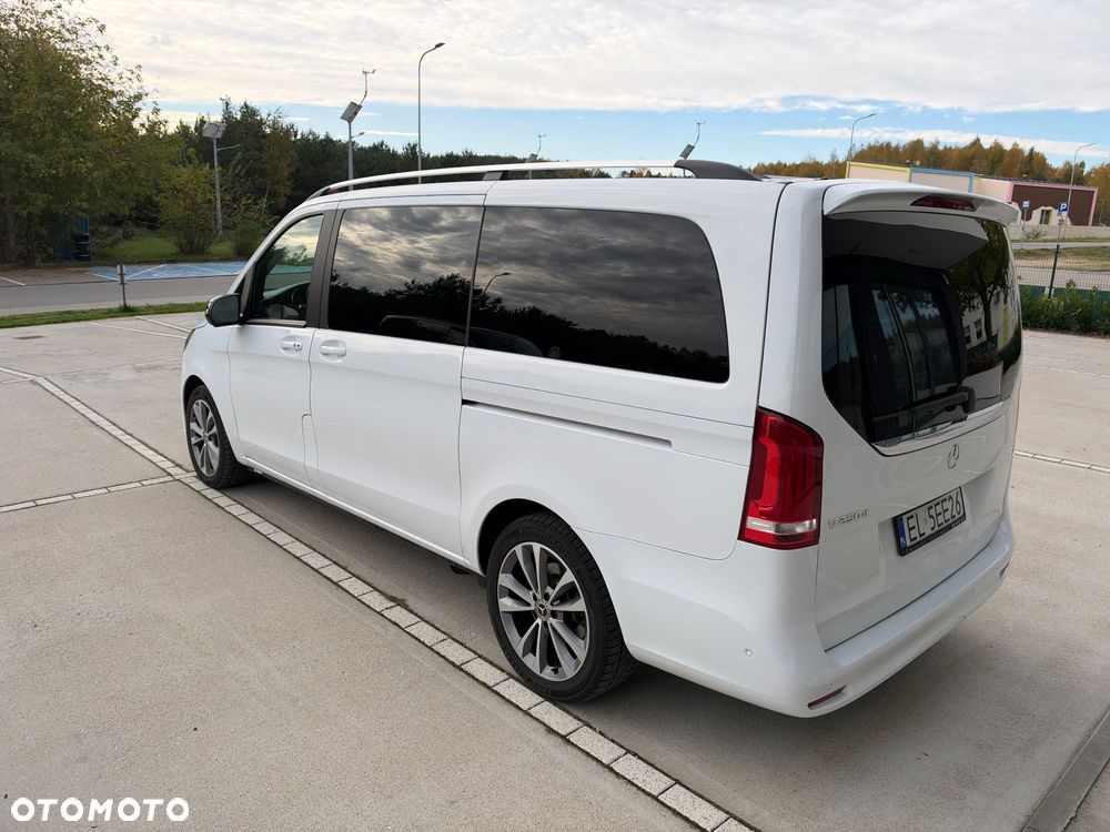 Mercedes-Benz Klasa V - 7