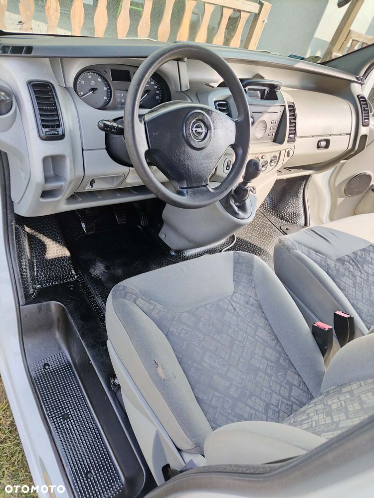 Opel Vivaro - 3