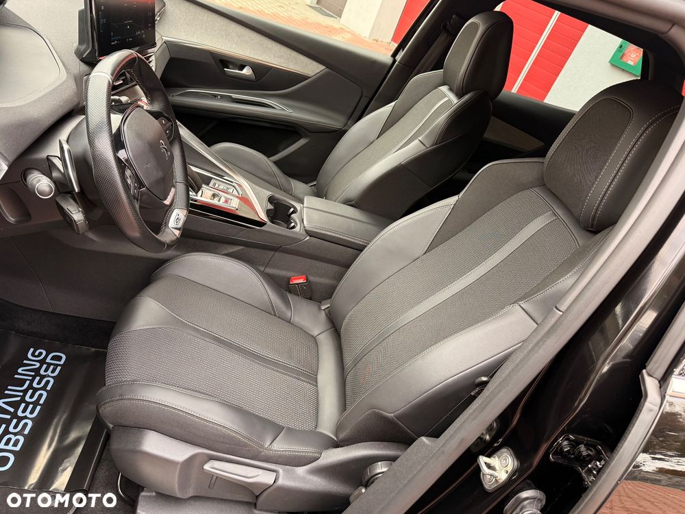 Peugeot 3008 1.6 PureTech HYbrid GT S&S EAT8 - 25