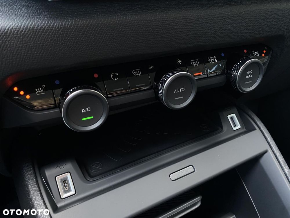 Citroën C4X 1.2 mHEV Max eDCT6 - 22