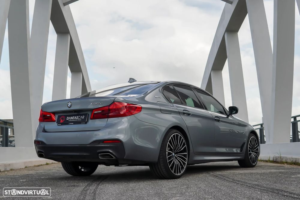 BMW 530 e Pack Desportivo M - 4
