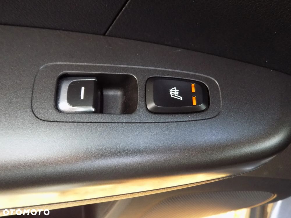 Kia Sportage 2.0 CRDI 4WD Automatik Vision - 19