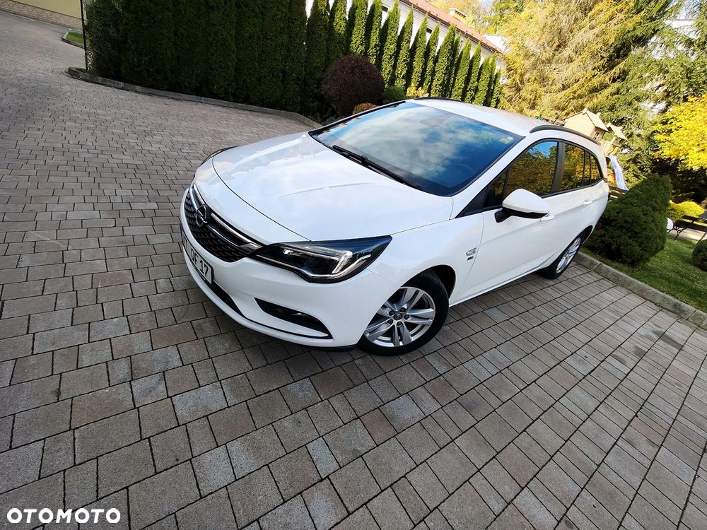 Opel Astra 2019 photo 4