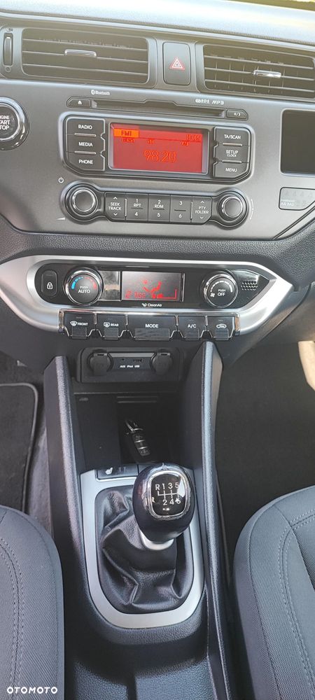 Kia Rio 1.4 Platinum Edition - 33
