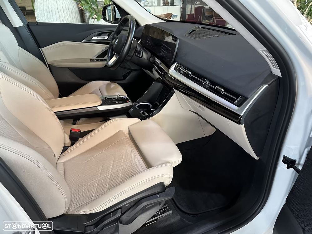 BMW iX1 xDrive30 xLine - 6