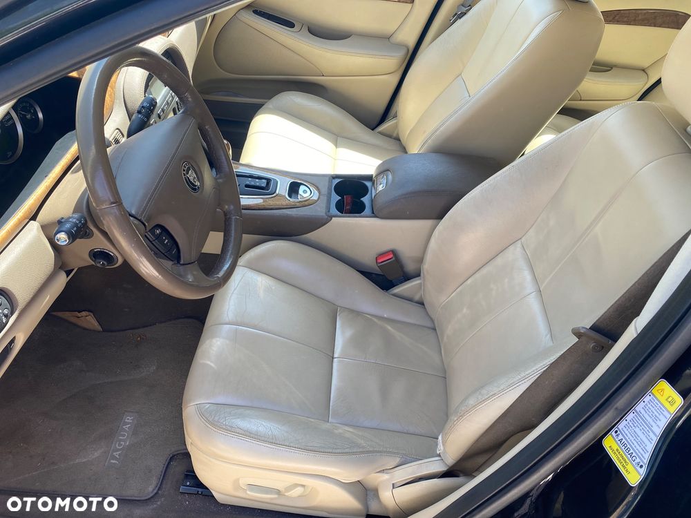 Jaguar S-Type 3.0 V6 Executive - 9