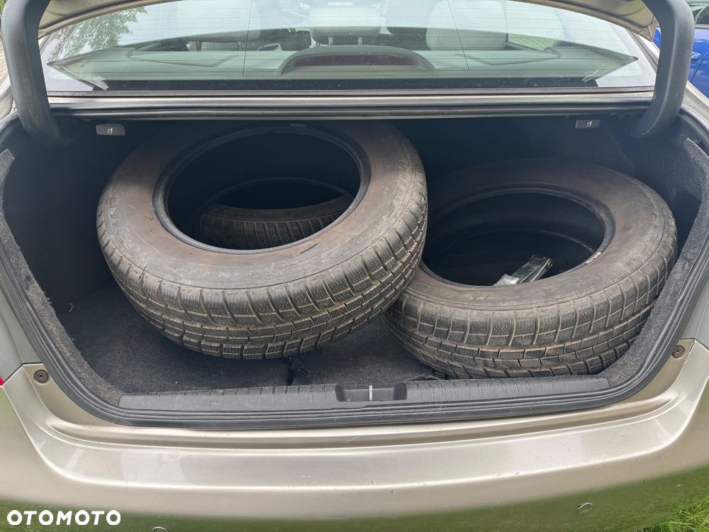 Honda Civic 1.8 Executive - 3