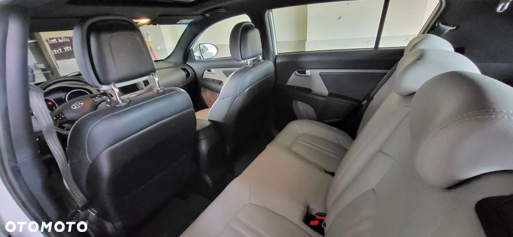 Kia Sportage 2.0 CRDI XL AWD - 11