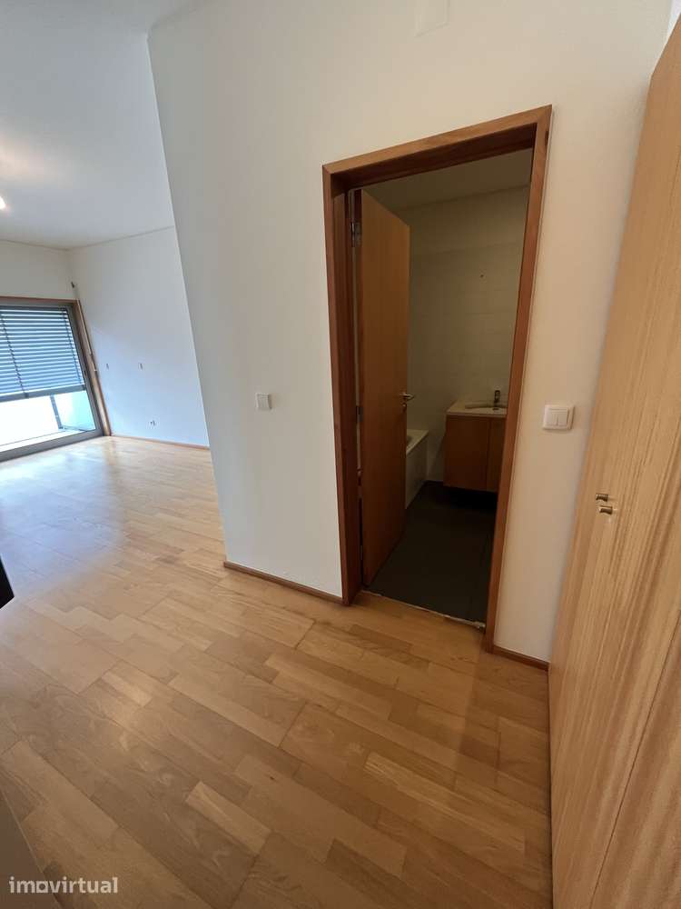 Apartamento T1 em Azurém - Guimarães - Grande imagem: 3/25