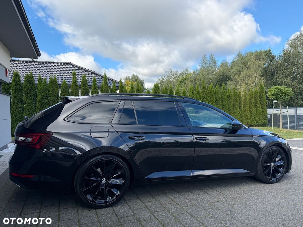 Skoda Superb 2.0 TDI DSG Sportline - 10