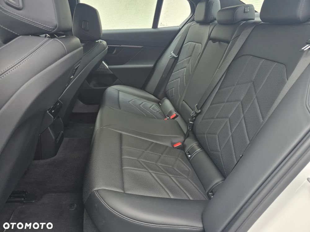 BMW Seria 5 520d xDrive mHEV M Sport - 10