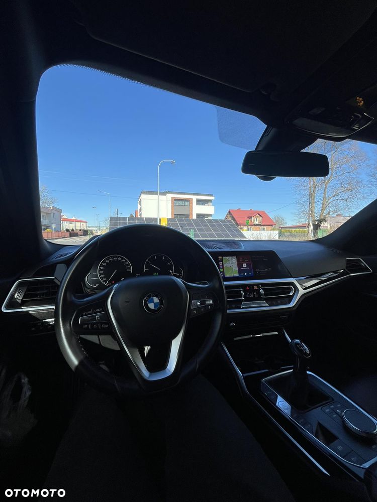 BMW Seria 3 318d - 7