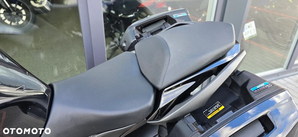 Kawasaki Ninja 1000 SX - 34