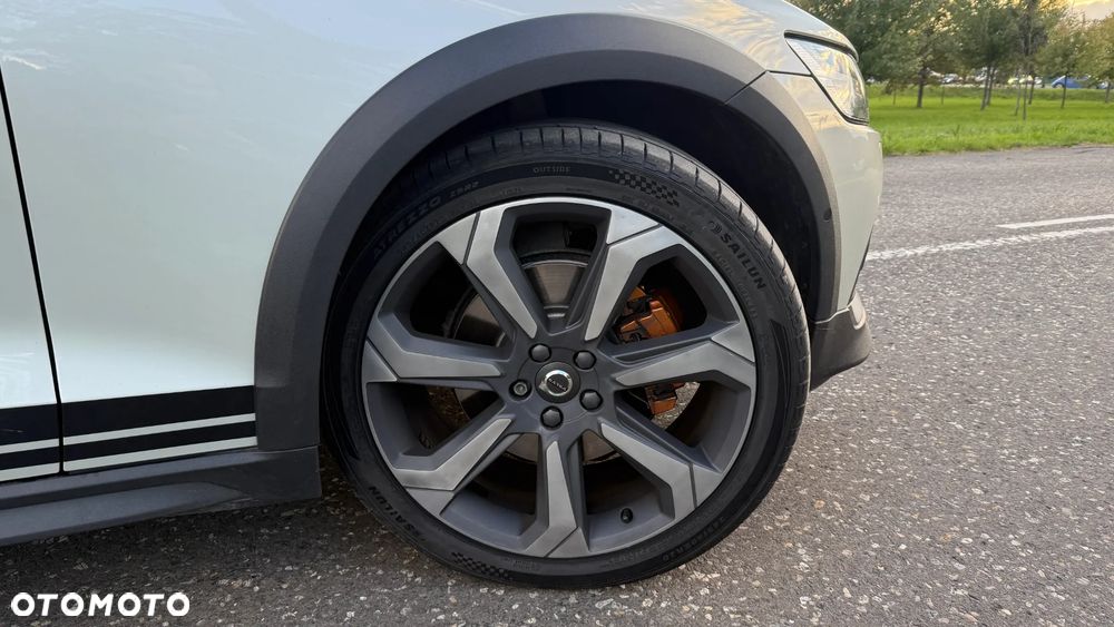 Volvo V60 Cross Country Pro D4 AWD - 26