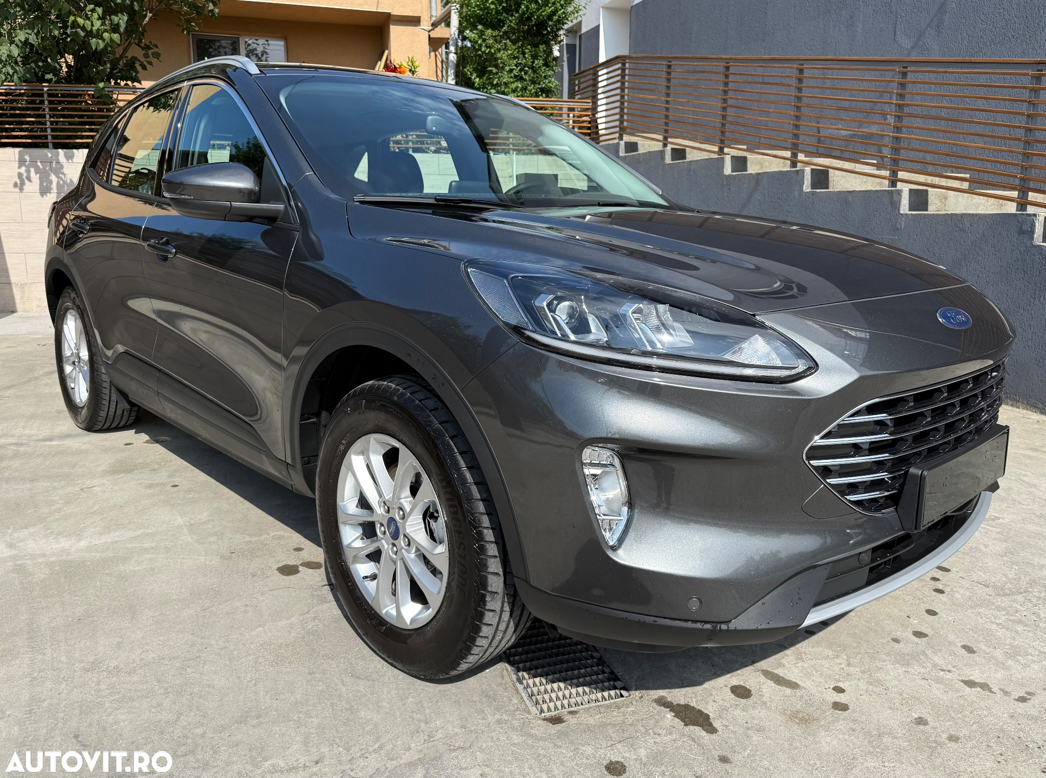 Ford Kuga 2.5 Duratec FHEV AWD Titanium - 3