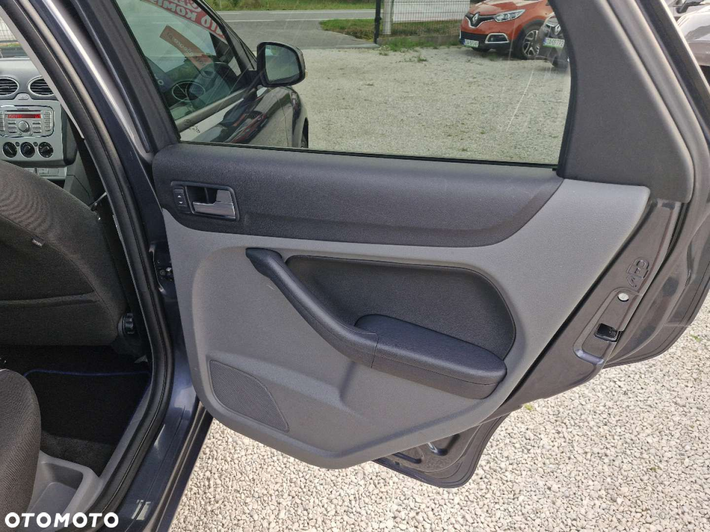 Ford Focus - 21