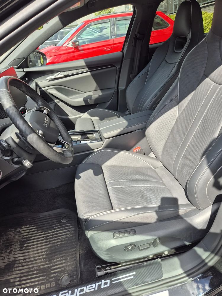 Skoda Superb 2.0 TSI Sportline DSG - 11