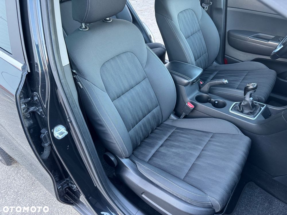 Kia Sportage 1.7 CRDI 2WD Attract - 19