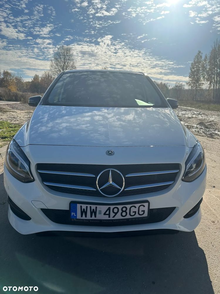 Mercedes-Benz Klasa B 180 7G-DCT Urban - 2
