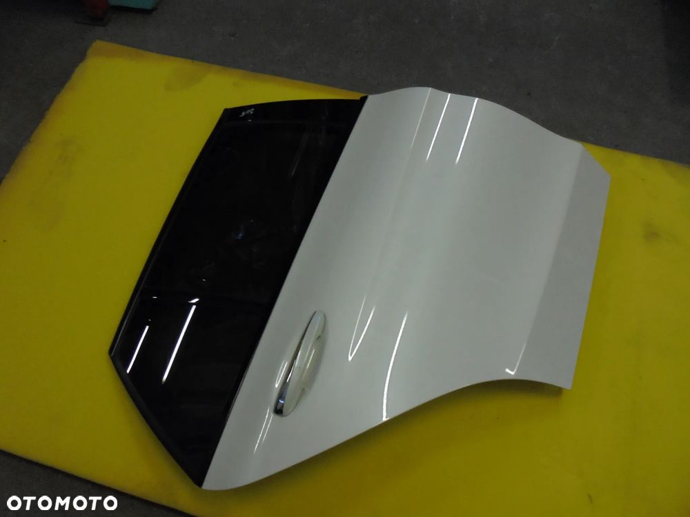 MERCEDES C KLASA W205 DRZWI TYLNE PRAWE KOMPLETNE - 4