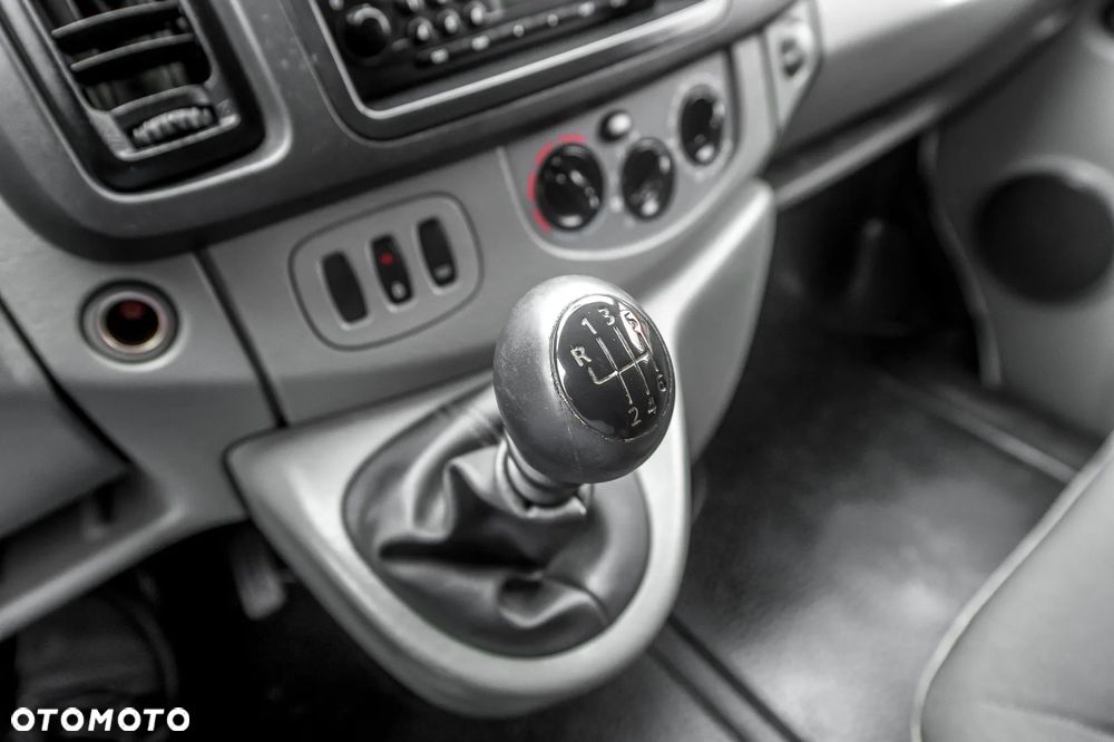 Renault Trafic - 19