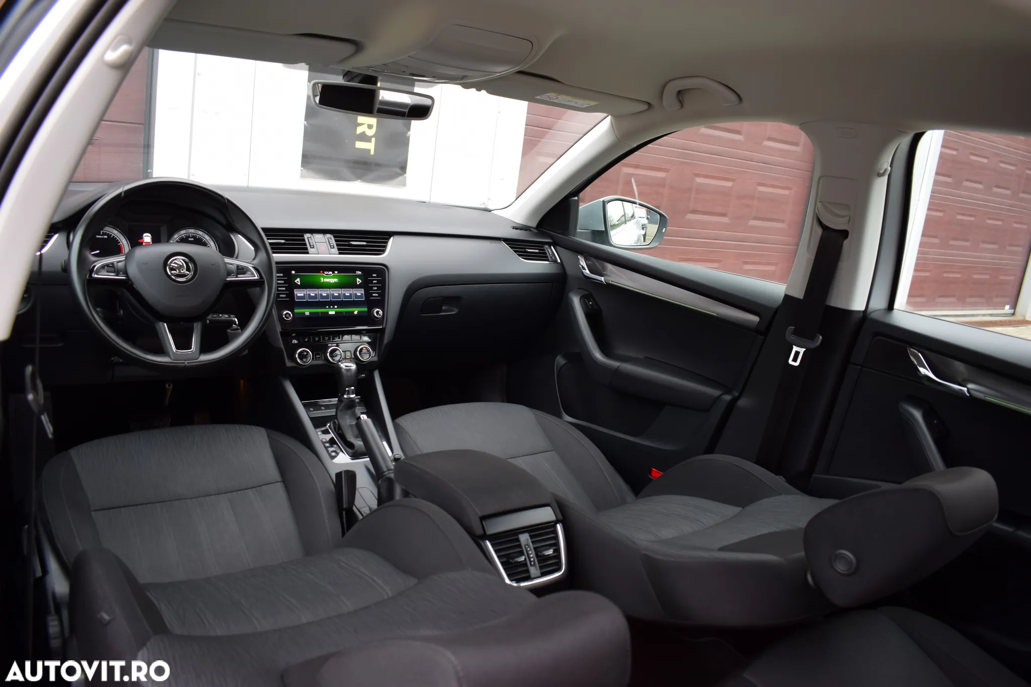 Skoda Octavia 1.4 TSI DSG Style - 8