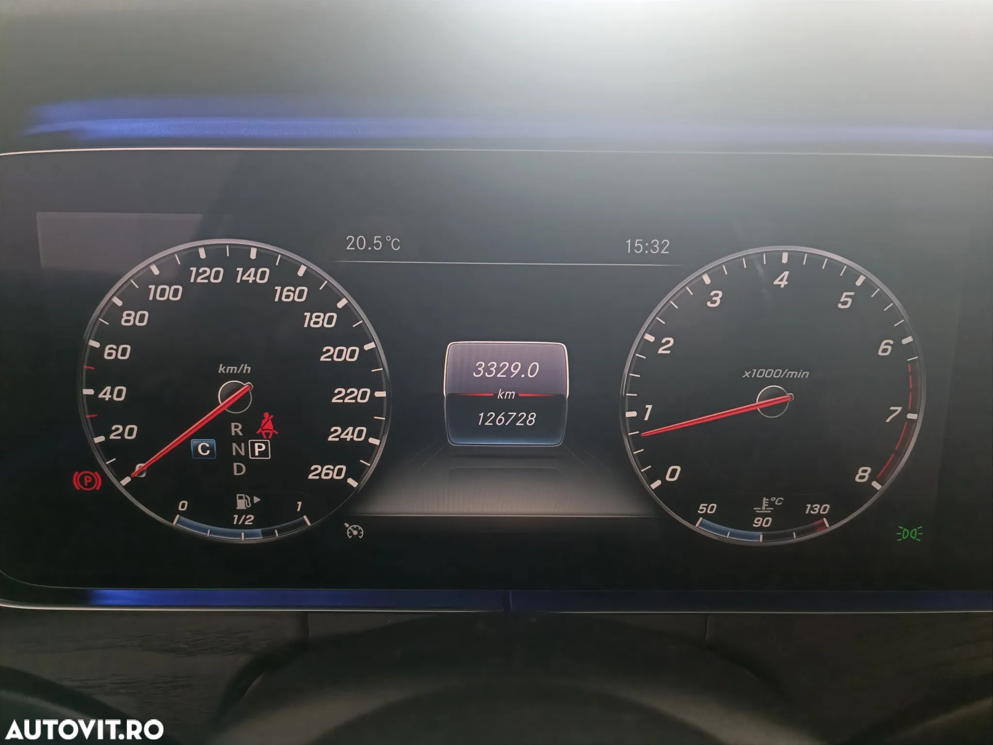 Mercedes-Benz E 200 4MATIC Aut. - 27